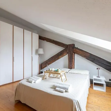 Golden View Apartment *