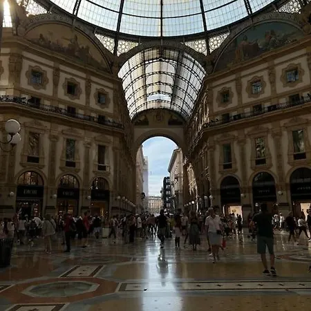 Apartment Golden View Milan