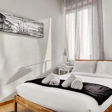 View, Elegant In Milan's Rooftops *