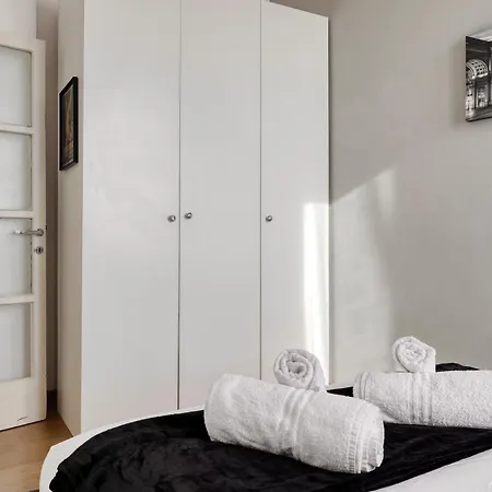 Apartment View, Elegant In Milan's Rooftops Milan
