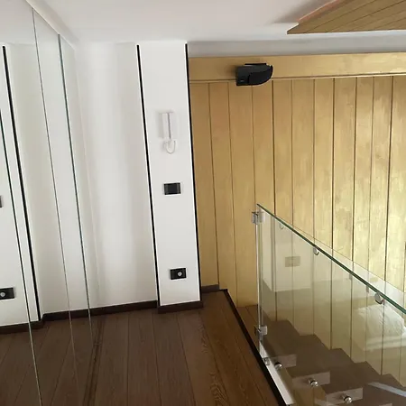 Apartment La Cadrega Rossa Milan