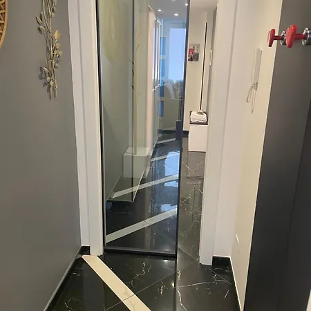 Apartment La Cadrega Rossa Milan