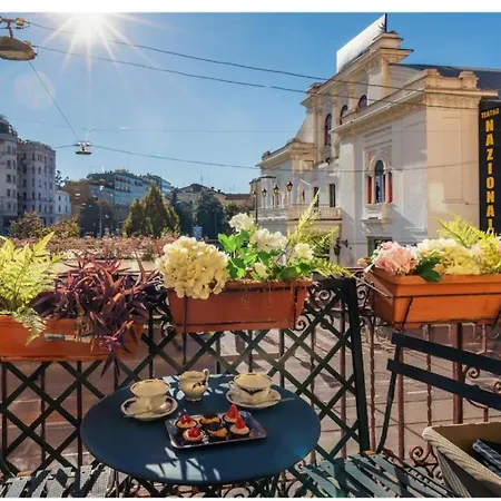 Life - Duomo With Terrace Apartment *