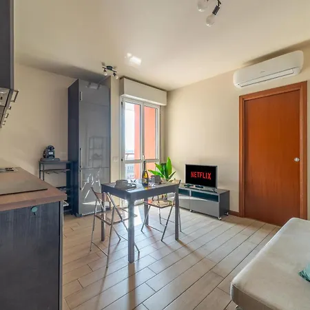 Cos54 - Exclusive - Milano