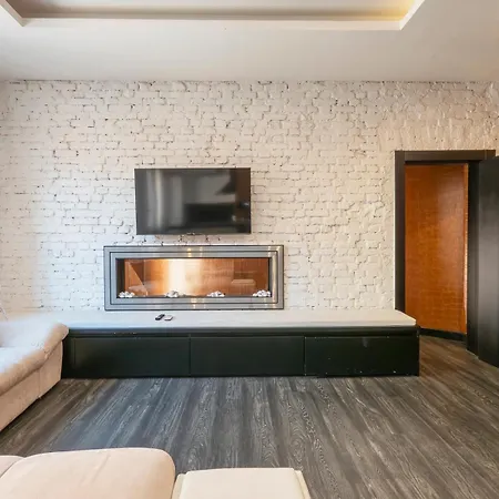 アパート Xenia - Spacious Four-room In Moscova