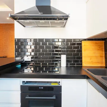 Xenia - Spacious Four-room In Moscova *