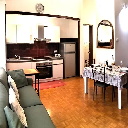 Crocetta 51 Apartment *