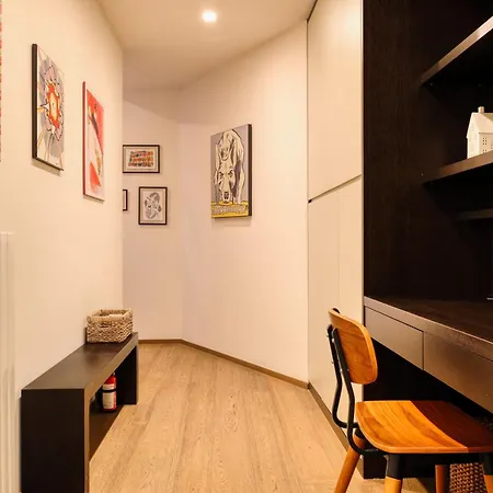 Hostmate - - Magenta 52 - Cadorna *