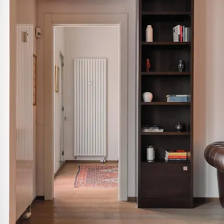 Hostmate - - Magenta 52 - Cadorna Mailand