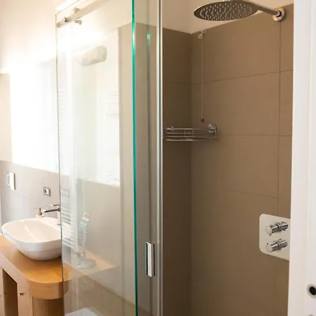 Апартаменты Ilcenacolo Cadorna Design 4 Persone Terminal Malpensa Fiera E Allianz Centre *