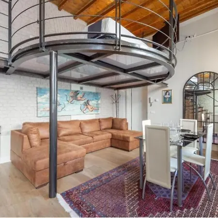 Eccelso Apartment *