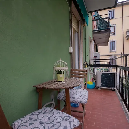 I Host - Della Torre 9 米兰