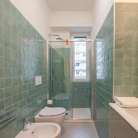 I Host - Monza 32 Apartament