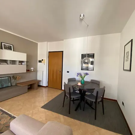 Apartment Bright Flat Prada District