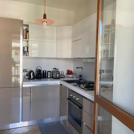 Appartement Bright Flat Prada District Milaan