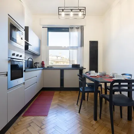 Apartment Nuovissimo Ed Elegante Appartamento, 5 Minuti A Piedi Dalla Stazione Mailand