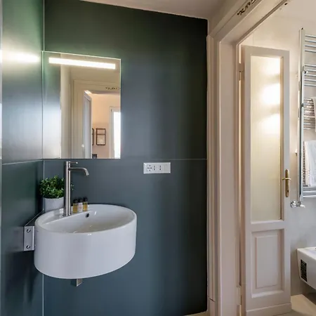 Laurana, 6 Ampio E Luminoso Per 6