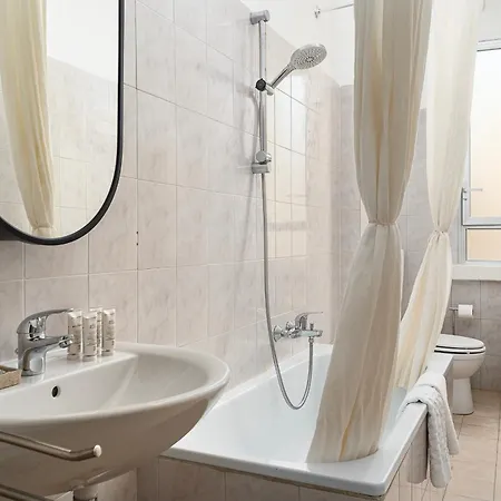 Isola Silent Retreat - Design 10 Min From *