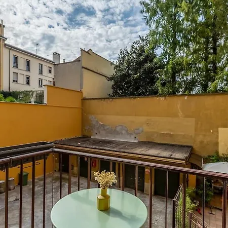Apartment Stazione 7 Minutes By Walk Modern Luxury Milan