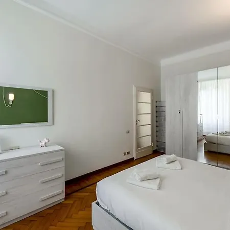 Apartment Stazione 7 Minutes By Walk Modern Luxury Milan