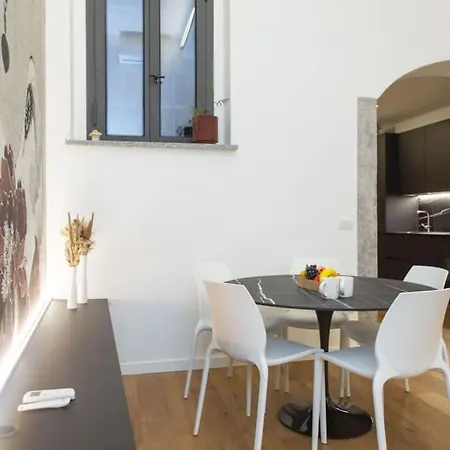 We - Ticinese77 Luxury Apartamento Milão