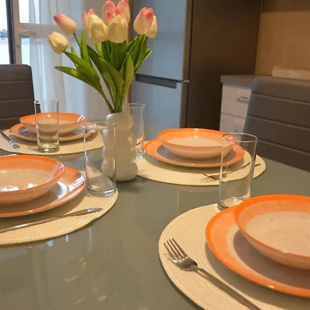 Adriano Park View Апартаменты