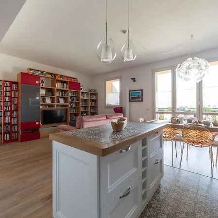 Spacious & Stylish 1-bedroom With Terrace *