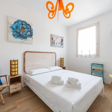 Spacious & Stylish 1-bedroom With Terrace Apartament *