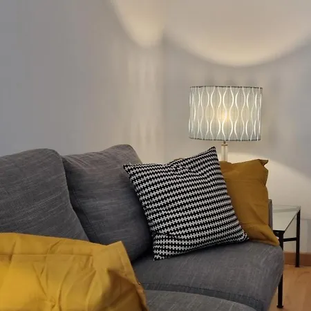 Apartamento Joivy Contemporary 1-bed Near Duomo Di *