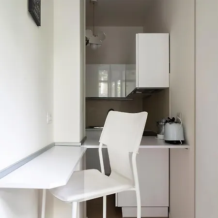 Fifty Eight Beltrade 3 *