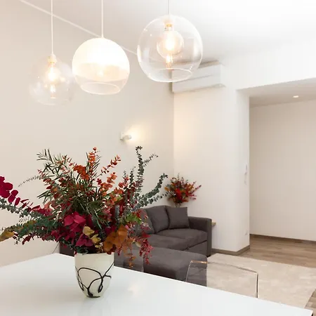 Mgm - Portaromana Tres Chic Apartman