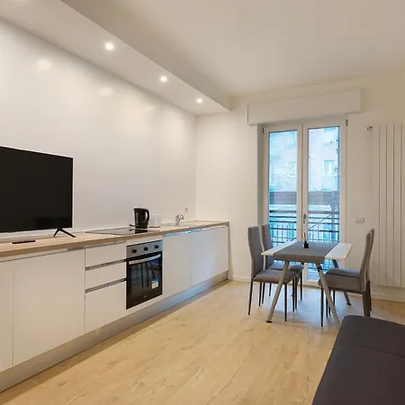 Sansiro Luxury-10m Stadium Apartment Mailand