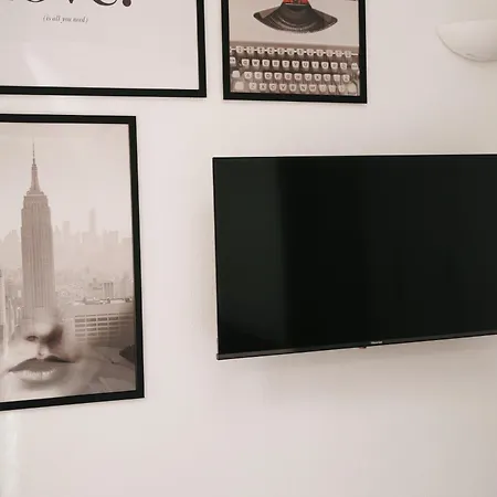 Just Urban Stays - Monolocale In Centro - Duomo A 4 Min Metro M1 *