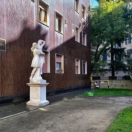 Just Urban - Quiet And Comfortable - Corso Vercelli *