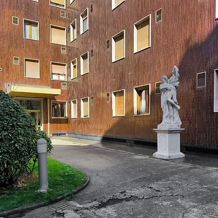 Just Urban Stays - Monolocale In Centro - Duomo A 4 Min Metro M1