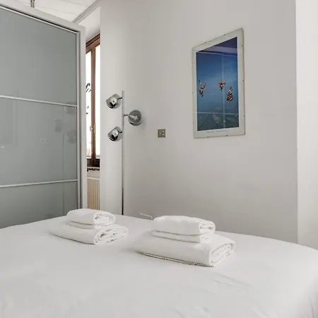Just Urban Stays - Spacious Apt With Terrace - Porta Venezia Apartment Milan