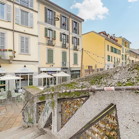 Luxury Naviglio House - 10 Min Cathedral * ミラノ