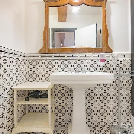 Luxury Naviglio House - 10 Min Cathedral Apartment Mailand