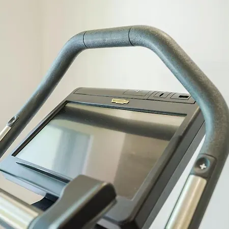 Villa Duomo - Jacuzzi E Terrazzo - Cinema - Free Parking - Gym *