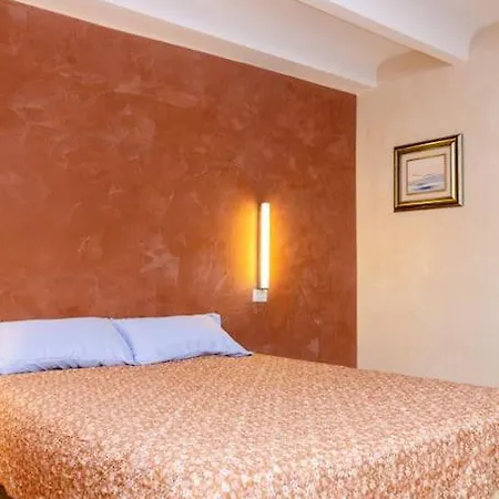Apartment 5 Da Letto
