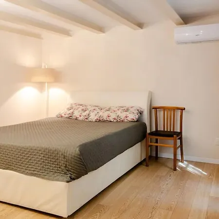 5 Da Letto Apartment