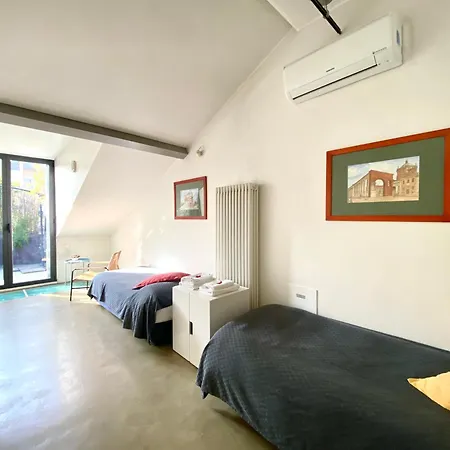 Sant Ambrogio With Private Terrace In Shared Flat *