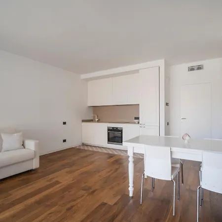 Bianca B.home Milánó
