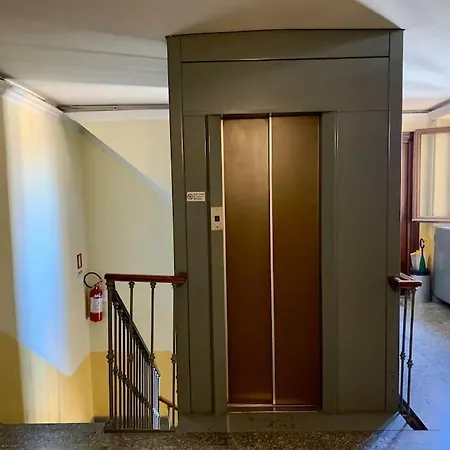 Cute - Center ميلان