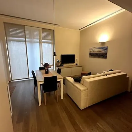 Open Space - Garden & Jacuzzi