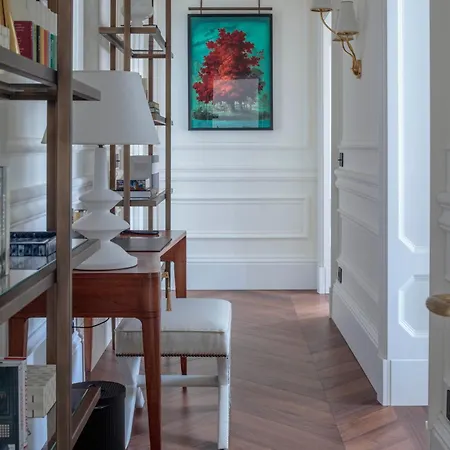 Rocco House Via Manzoni Апартаменты *