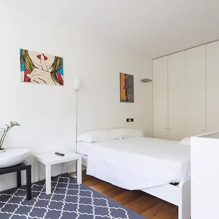 شقة We - Lomazzo *