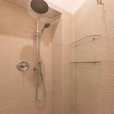 Wonderful Onebedroom Flat Chinatown - Mirable Pm