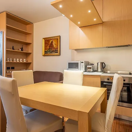 Cozy - Parking - Pool - Sauna - Gym -spa Апартаменты Милан