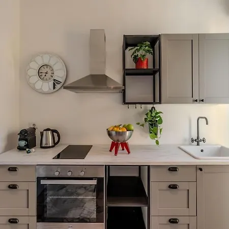 Station-duomo - 3 Bedrooms With Jacuzzi